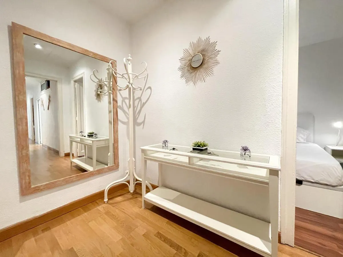 Apartamento Sagrada Familia Castillejos Barcelona 0*,  Španělsko