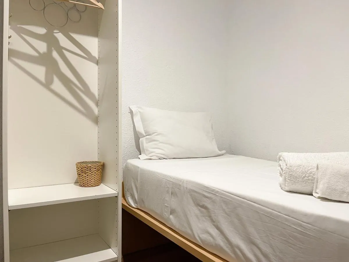 Apartamento Sagrada Familia Castillejos Barcelona 0*,  Španělsko